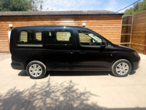 2024 Volkswagen Caddy Maxi 5 SEAT Petrol Wheelchair Accessible Disabled Access Vehicle Wav in Black — image 5