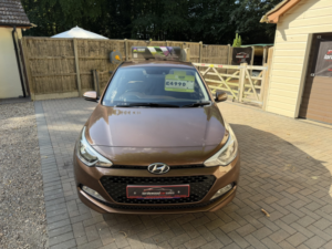 2015 Hyundai I20 1.2 Blue Drive Se in Brown — image 2