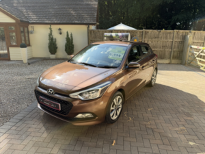 2015 Hyundai I20 1.2 Blue Drive Se in Brown — image 3