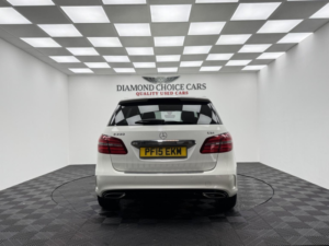 2015 Mercedes-Benz B Class 2.1 B200d Amg Line in White — image 5