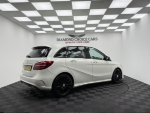 2015 Mercedes-Benz B Class 2.1 B200d Amg Line in White — image 6
