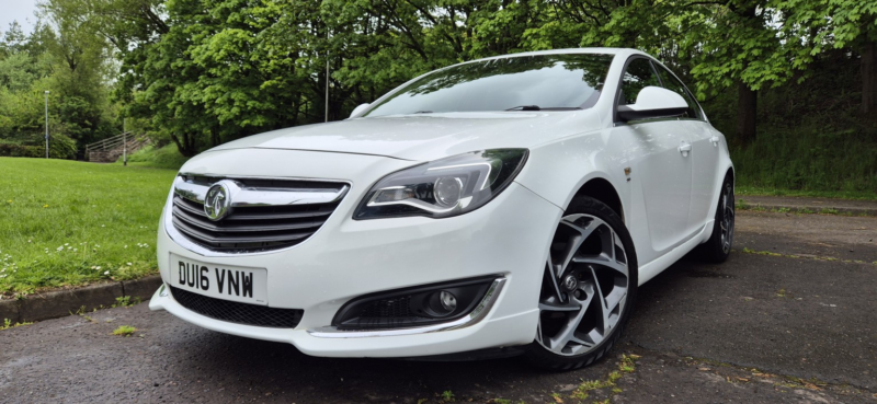 2016 Vauxhall Insignia 2.0 Cdti Ecoflex Sri Vx Line Nav in White — image 1