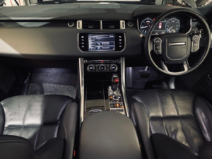 2014 Land Rover Range Rover Sport 3.0 Sd V6 Hse in Black — image 2