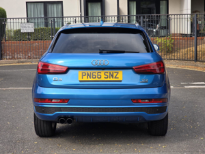 2016 Audi Q3 2.0 Tdi S Line Plus SUV 5dr Diesel S Tronic Quattro Euro 6 (s/s) (184 Ps) in Blue — image 5