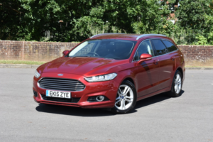 2015 Ford Mondeo 2.0 Tdci Titanium in Red — image 2