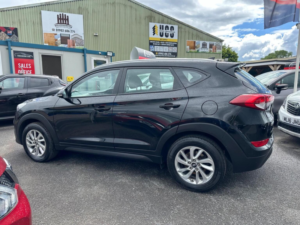 2015 Hyundai Tucson 1.7 Crdi Blue Drive Se Nav Euro 6 (s/s) 5dr in Black — image 5