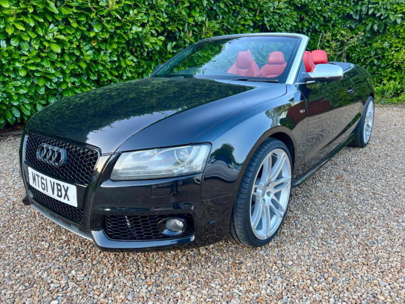 2011 Audi S5 3.0 Tfsi V6 in Black — image 1