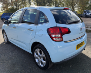2010 Citroen C3 1.4 Vti 16v Exclusive in Blue — image 4
