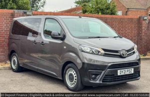 2021 Toyota Proace 1.5d Shuttle Medium MPV 5dr Diesel Manual Mwb Euro 6 (s/s) (9 Seat) (120 Ps) in Grey — image 3