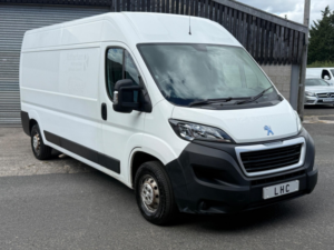 2020 Peugeot Boxer 2.2 Bluehdi 335 Professional L3 H2 Euro 6 (s/s) 5dr in White — image 2