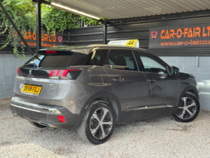 2018 Peugeot 3008 1.5 Bluehdi Gt Line in Grey — image 5