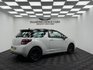 2018 Ds Automobiles Ds 3 1.6 Bluehdi Performance Line in White — image 5