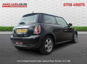 2011 MINI Hatch 1.6 One Hatch in Black — image 3