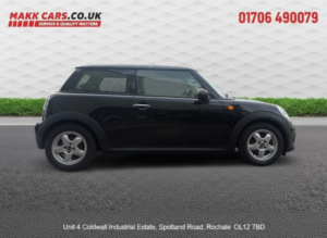 2011 MINI Hatch 1.6 One Hatch in Black — image 5