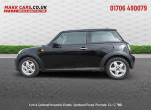 2011 MINI Hatch 1.6 One Hatch in Black — image 6