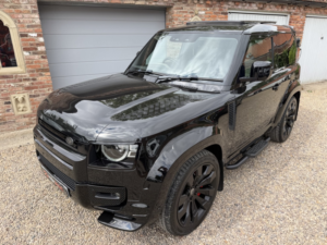 2022 Land Rover Defender 90 3.0 P400 Mhev Xs Urban Edition in Black — image 2