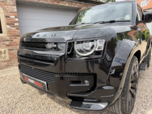 2022 Land Rover Defender 90 3.0 P400 Mhev Xs Urban Edition in Black — image 5