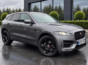 2019 Jaguar F-Pace 2.0 D180 R-Sport Auto AWD Euro 6 (s/s) 5dr in Grey — image 4