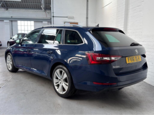 2016 Skoda Superb 2.0 Tdi Se L Executive Euro 6 (s/s) 5dr in Blue — image 4