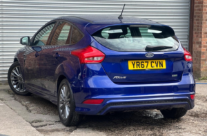 2017 Ford Focus 1.0t Ecoboost St-Line Euro 6 (s/s) 5dr in Blue — image 6