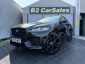 2020 Jaguar F-Pace 2.0 D240 Chequered Flag Auto AWD Euro 6 (s/s) 5dr in Black — image 6