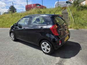 2017 Kia Picanto 1.0 1 Air in Black — image 4