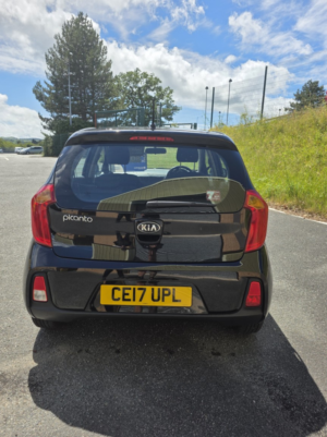 2017 Kia Picanto 1.0 1 Air in Black — image 6