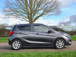 2016 Vauxhall Viva 1.0i Sl Euro 6 5dr in Grey — image 3