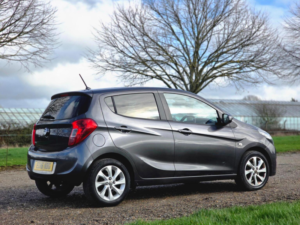 2016 Vauxhall Viva 1.0i Sl Euro 6 5dr in Grey — image 4