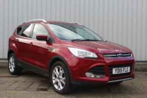 2015 Ford Kuga 2.0 Tdci Titanium in Red — image 2