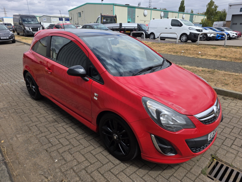 2014 Vauxhall Corsa 1.2 16v Limited Edition in Red — image 1