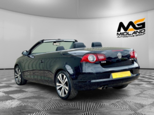 2007 Volkswagen Eos 2.0 Tfsi Sport Cabriolet Euro 4 2dr in Black — image 4