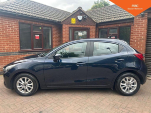 2015 Mazda Mazda2 1.5 Skyactiv-G Se-L Euro 6 (s/s) 5dr in Blue — image 5