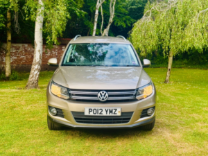 2012 Volkswagen Tiguan 2.0 Tdi Bluemotion Tech Se SUV 5dr Diesel DSG 4WD Euro 5 (s/s) (140 Ps) in Beige — image 3