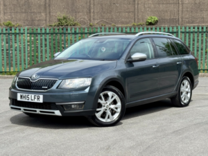 2015 Skoda Octavia 2.0 Tdi Scout in Grey — image 3