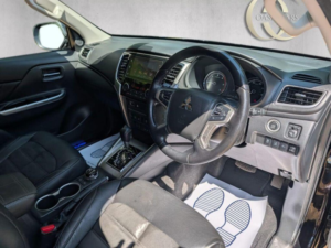 2019 Mitsubishi L200 2.2 Di-D Dc Barbarian X Auto 4WD Euro 6 (s/s) 4dr in Black — image 5