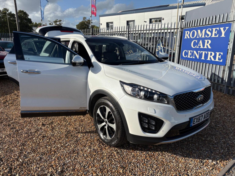 2017 Kia Sorento 2.2 Crdi Kx-3 Auto AWD Euro 6 5dr in White — image 1