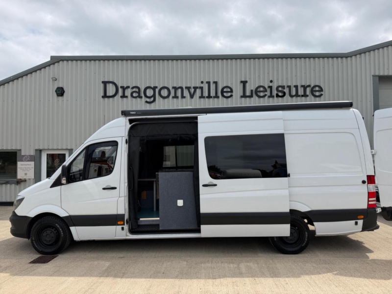 2015 Mercedes-Benz Sprinter Camper Van Lwb 3 Berth in White — image 1