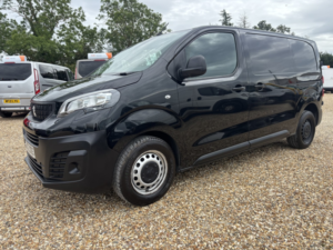 2022 Peugeot Expert 2.0 Expert Professional Premium Standard Bhdi 145 S&s 6-Speed Manual in Black — image 6