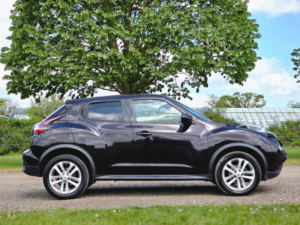 2014 Nissan Juke 1.2 Dig-T Acenta Premium Manual 6spd Euro 5 (s/s) 5dr in Black — image 3