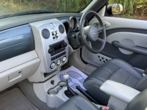 2006 Chrysler Pt Cruiser 2.4 Limited in Silver — image 5