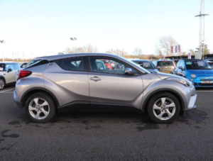 2018 Toyota C-Hr 1.8 Vvt-H Icon SUV 5dr Petrol Hybrid CVT Euro 6 (s/s) (122 Ps) in Silver — image 2