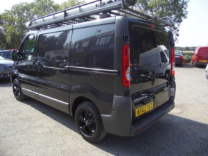 2013 Vauxhall Vivaro 2.0 2700 Cdti Fwd L1 4dr in Black — image 4