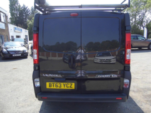 2013 Vauxhall Vivaro 2.0 2700 Cdti Fwd L1 4dr in Black — image 5