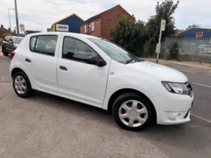 2014 Dacia Sandero 1.2 Ambiance Euro 5 5dr in White — image 3