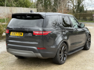 2018 Land Rover Discovery 3.0 Td V6 Hse Luxury in Grey — image 3