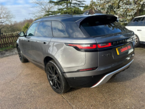 2018 Land Rover Range Rover Velar 2.0 D180 R-Dynamic Se in Grey — image 3