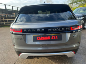 2018 Land Rover Range Rover Velar 2.0 D180 R-Dynamic Se in Grey — image 4