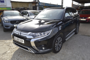 2018 Mitsubishi Outlander 2.0 Mivec 4 in Black — image 3