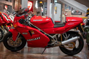 1993 Ducati 851 *showroom Condition* in Red — image 3
